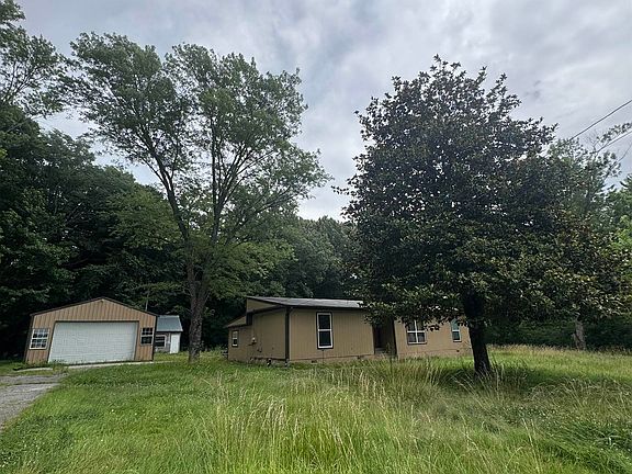 3rd image of 106 Cole Rd
