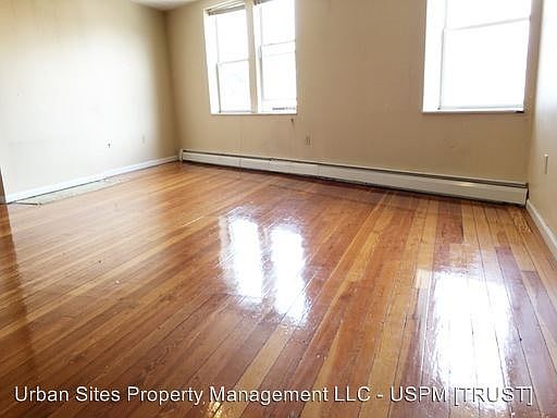 5th image of 2716 Woodburn Ave APT 11