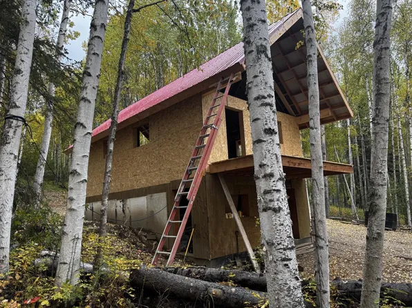 1094 Garrison Way, Fairbanks, AK 99712