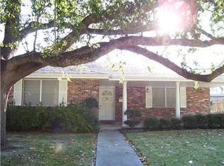 23 Donelon Dr, Harahan, LA 70123