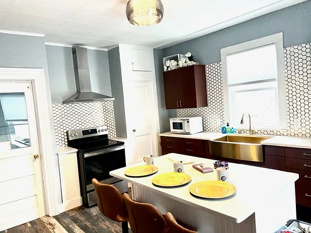 1209 N Morrison St — Photo 12