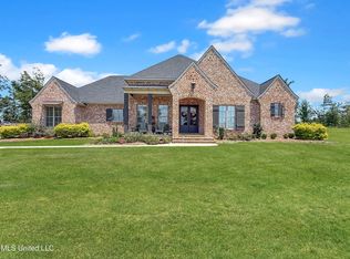 1000 Honeysuckle Trl, Brandon, MS 39047