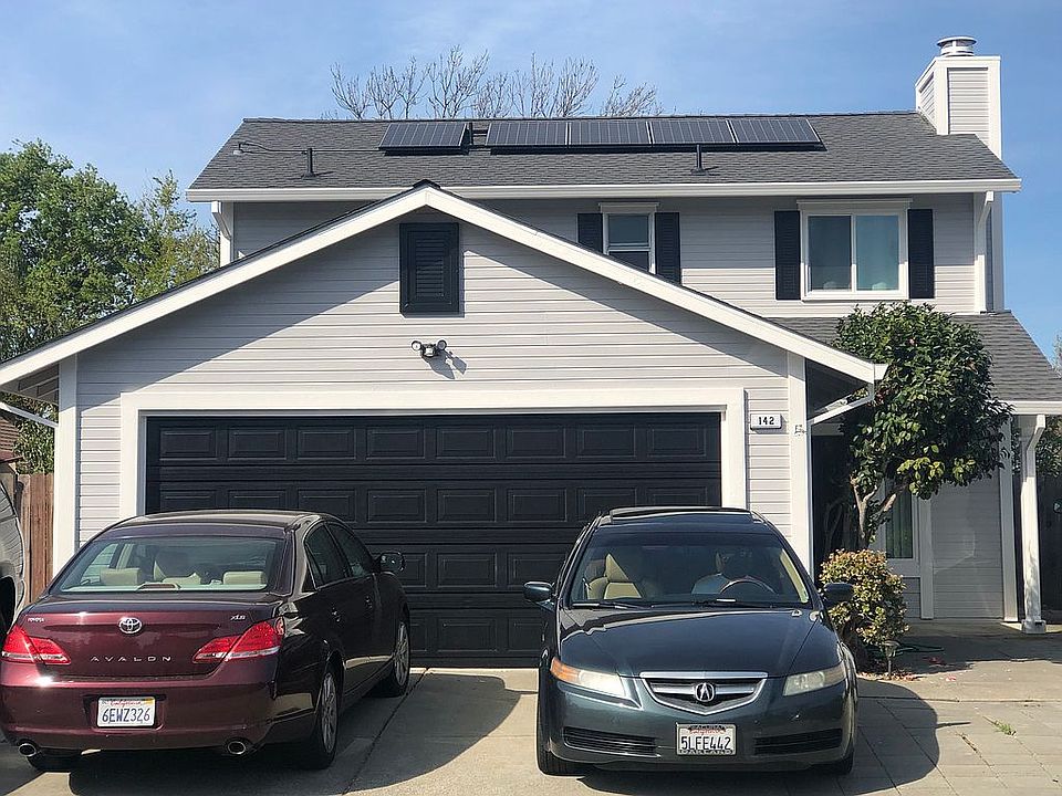 1st image of 142 Catalpa Ln