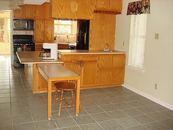 5th image of 12457 Twin Lakes Ln