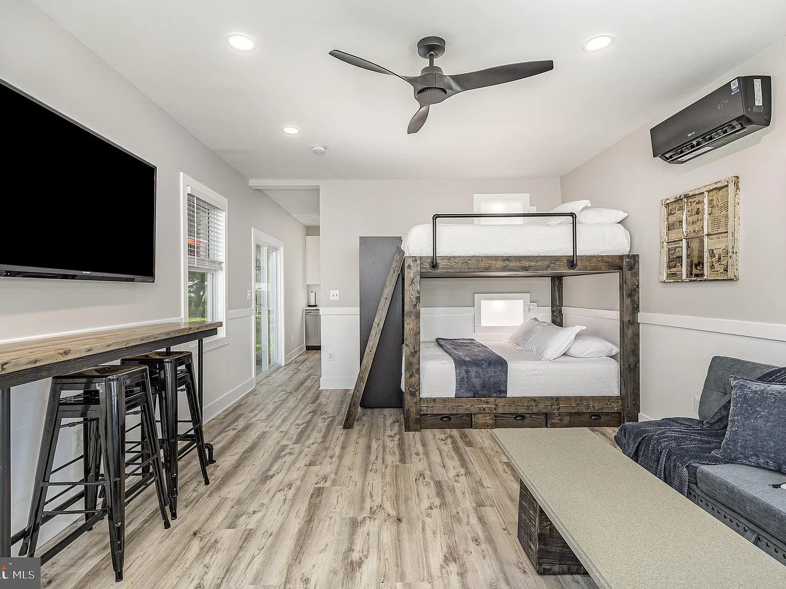 Studio, 1.0 bath, 640 sqft, $2,200 — Photo 4