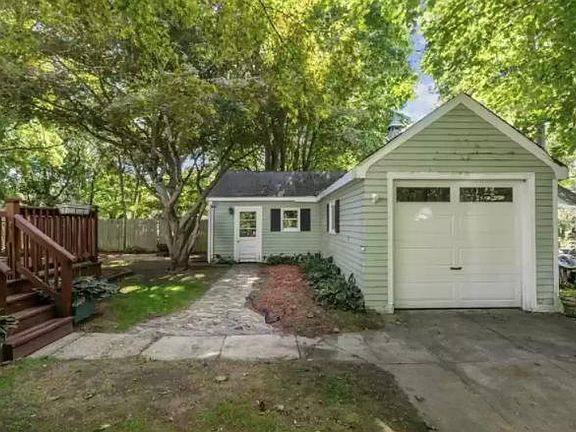Garage. Walkway and door go to the "extra" room off garage