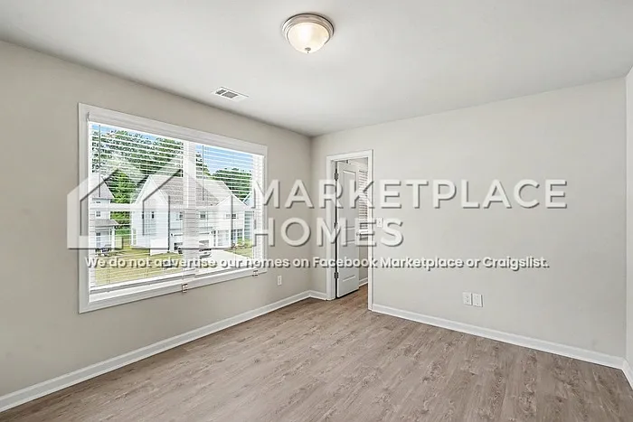 225 Wl Miller Dr — Photo 18