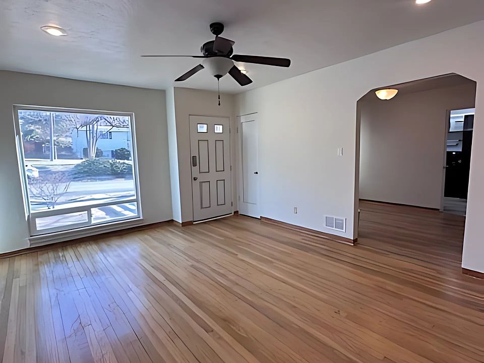 Upstairs Living Area