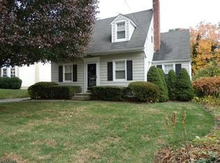 28 Hughes Pl, Summit, NJ 07901