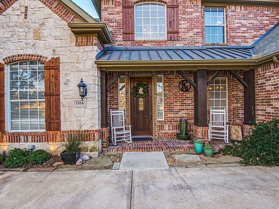 1316-currant-way-flower-mound-tx-High-Res-3.jpg