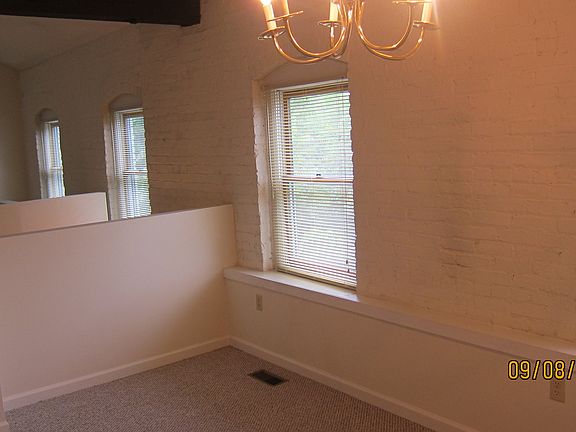 4th image of 401 Highland Ave APT 109