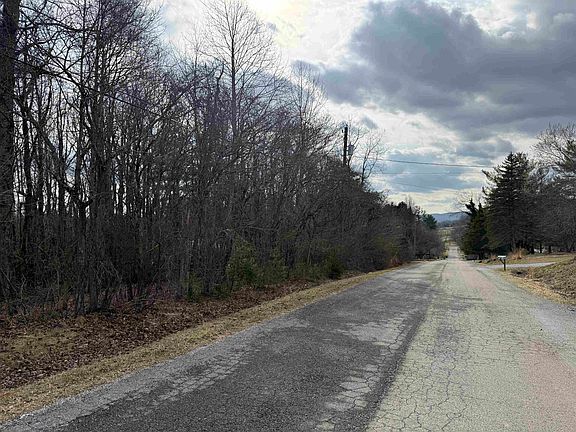 3rd image of Country Acres Rd