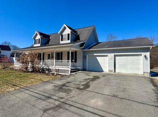 24 Broad Ln, Au Sable Forks, NY 12912