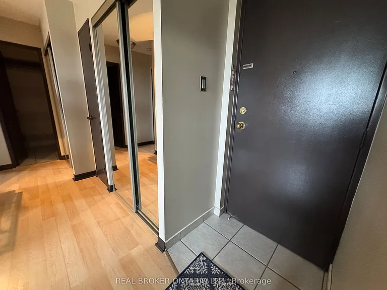 845 Kyle Ct #305 — Photo 12