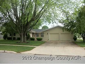 202 W Graham Dr photo 1