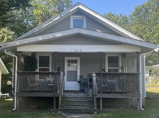 211 Olive St, Edwardsville, IL 62025