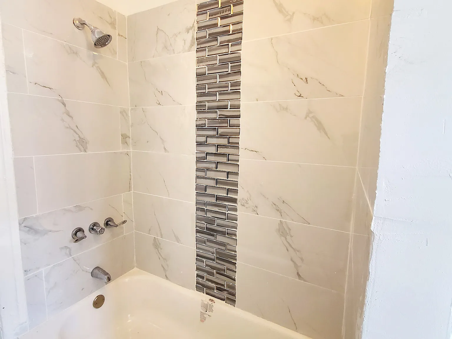 1 bed, 400 sqft, $850 — Photo 3