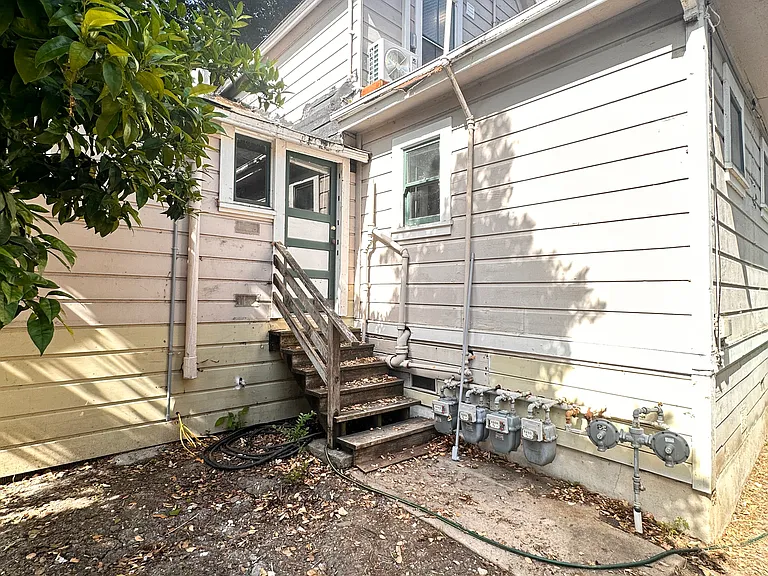 450 Randolph St #4 — Photo 10