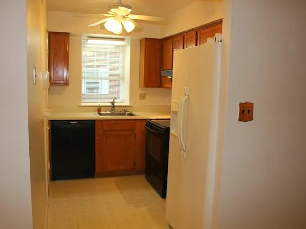 816 South Ave Unit K5-k, Secane, PA 19018