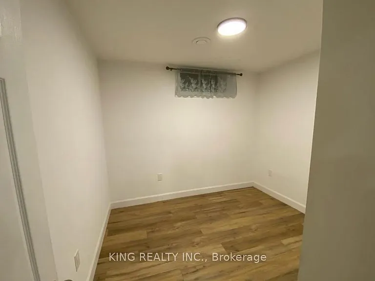 1182 Silverfox Dr #BASEMENT — Photo 3
