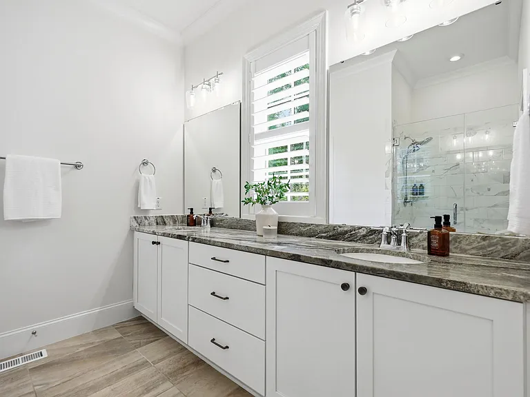 1017 Whistler St — Photo 23