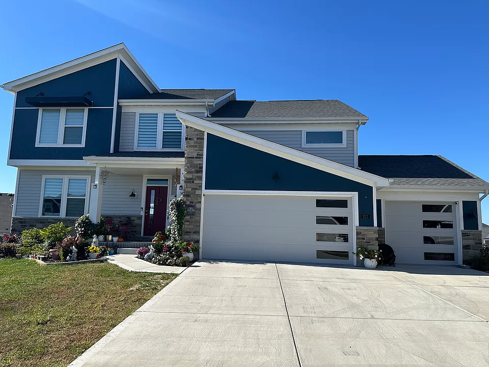 221 Knob Creek Ct