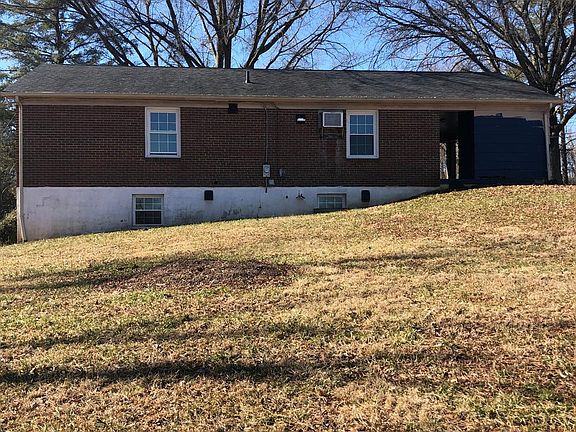 2nd image of 118 Hollywood Dr