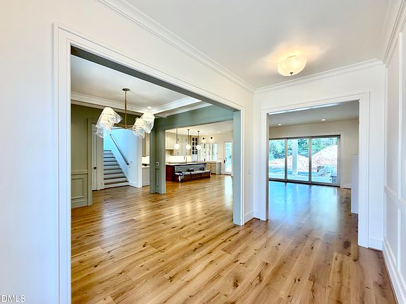 5th image of 1718 Piccadilly Ln