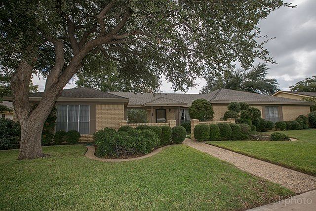 1st image of 2823 Northtown Pl