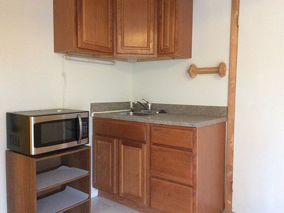 5th image of 5718 Rhode Island Dr