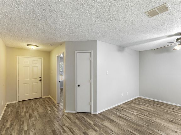 5th image of 8212 Canoe Ridge Ln