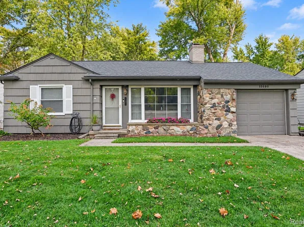 15690 Birwood Ave, Beverly Hills, MI 48025