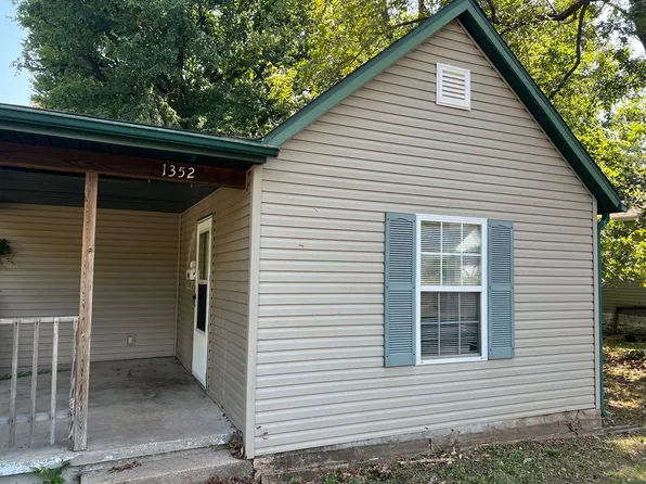 1352 N Sherman Ave, Springfield, MO 65802