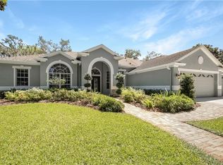 15236 Kestrelrise Dr, Lithia, FL 33547