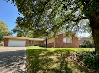 103 Quail Hill Rd, White Heath, IL 61856