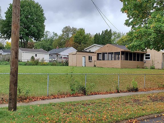 3rd image of 2304 Cornell Dr
