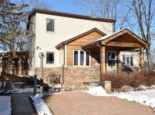 N3055 Buena Vista Rd, Fort Atkinson, WI 53538