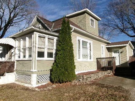 3rd image of 4411 Main St