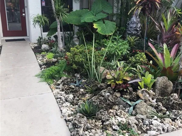 3020 S Oakland Forest Drive #3008, Oakland Park, FL 33309