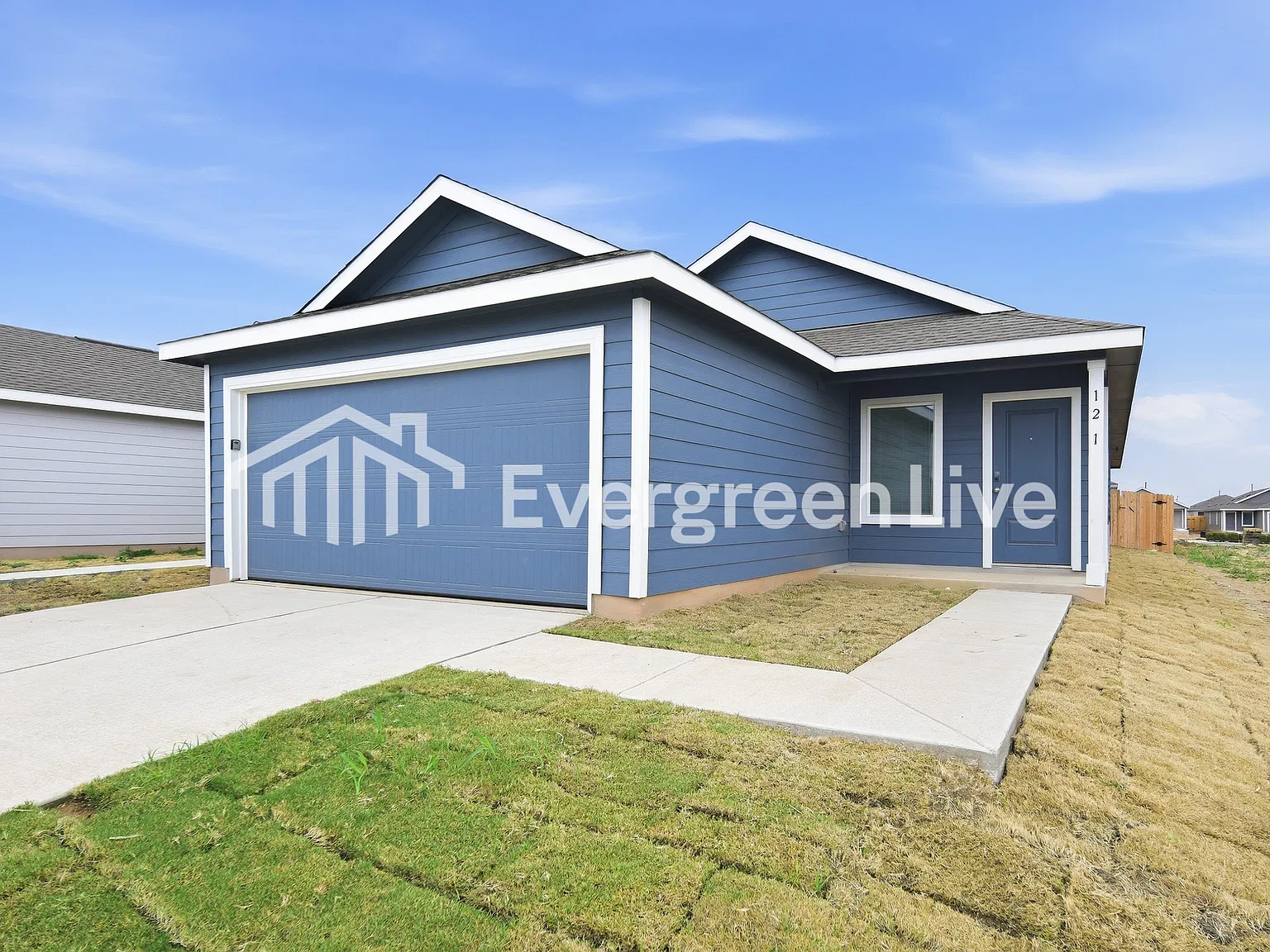 4 bed, 2.0 bath, 1600 sqft, $1,750 — Photo 2