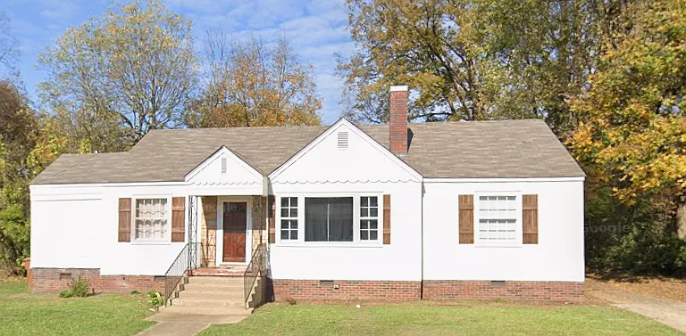 509 Hickory St SE — Photo 1