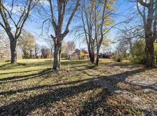 1237 Oak Plains Rd, Clarksville, TN 37043