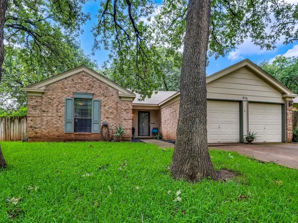 416 Thorn Wood Dr, Euless, TX 76039