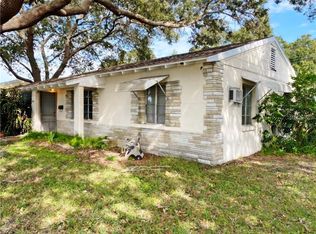 1101 Tyrone Blvd N, Saint Petersburg, FL 33710