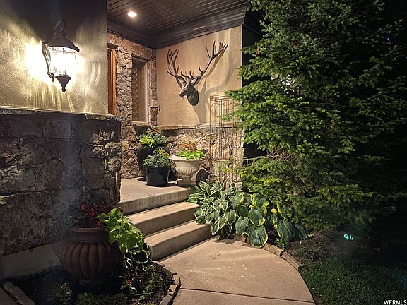 2nd image of 3484 E Wasatch Haven Ct #9