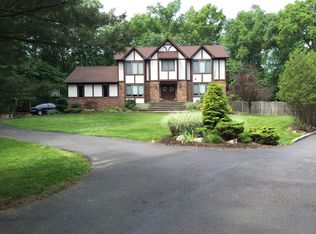 46 Church Rd, Airmont, NY 10952