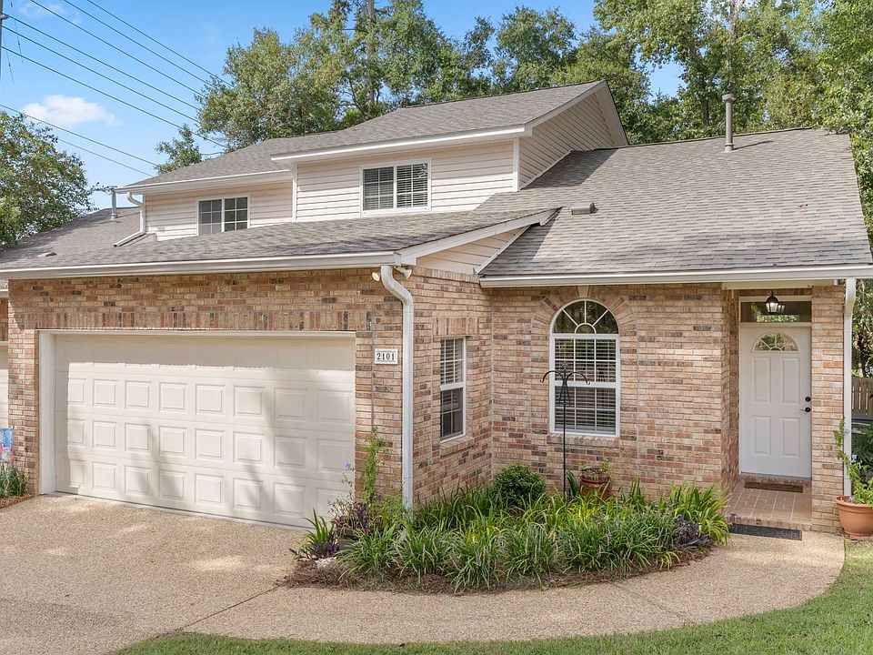 1st image of 2101 Pink Flamingo Ln