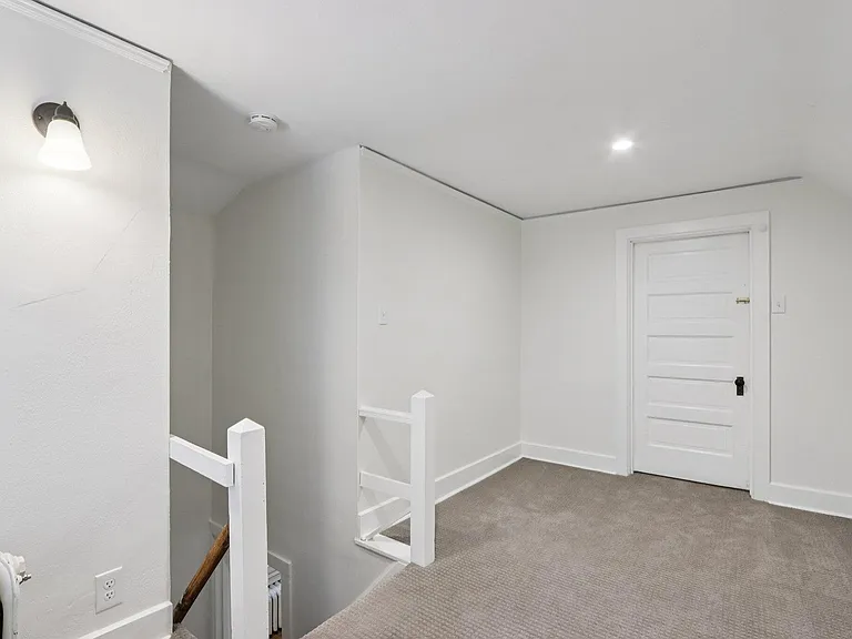 4042 N Downer Ave #4044 — Photo 30