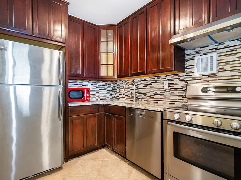 7855 John F Kennedy Blvd #26E — Photo 14
