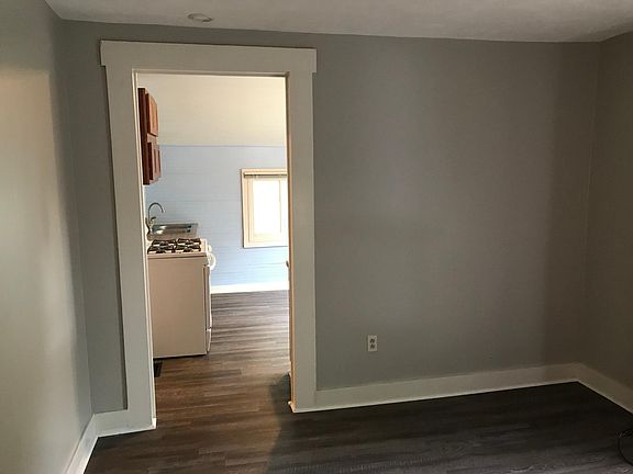 Looking into kitchen from Living Room.
